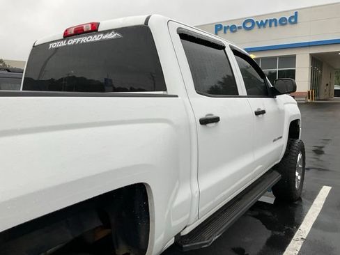 Used 2018 Chevrolet Silverado 1500 Custom w/ Custom Value Package AWD/4WD image 6