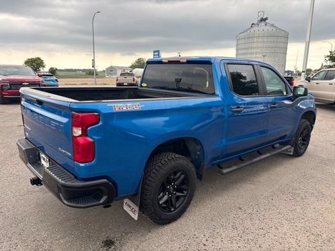 Used 2023 Chevrolet Silverado 1500 Custom Trail Boss AWD/4WD image 7