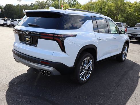 New 2026 Chevrolet Traverse LT w/ LPO, Floor Liner Package image 30