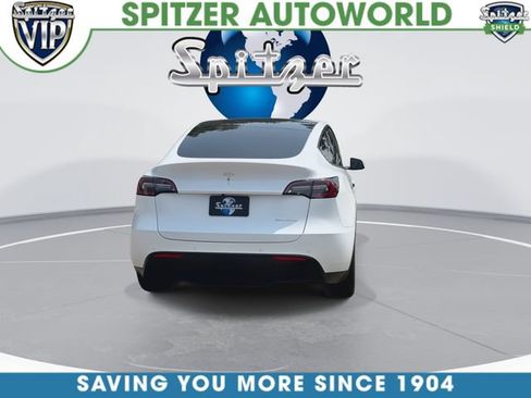 Used 2021 Tesla Model Y Long Range AWD/4WD image 8