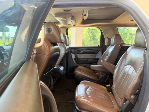 Used 2014 GMC Acadia SLT AWD/4WD image 21