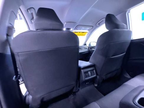 Used 2025 Toyota Camry LE image 38