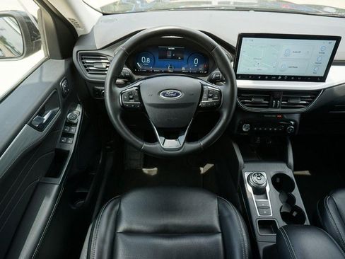 Used 2024 Ford Escape Platinum AWD/4WD image 37