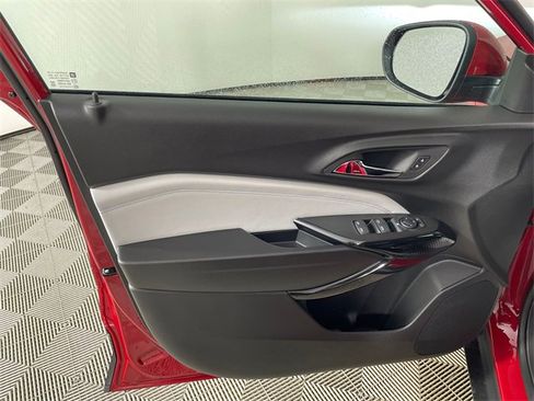 New 2026 Chevrolet Trax LT w/ LT Convenience Package image 13