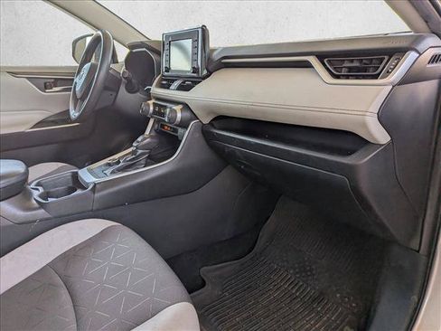 Used 2020 Toyota RAV4 XLE w/ Convenience Package AWD/4WD image 21
