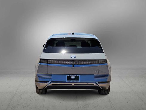 Certified 2023 Hyundai Ioniq 5 Limited AWD/4WD image 7