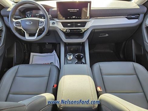 New 2026 Ford Explorer Active w/ Active Comfort Package image 8