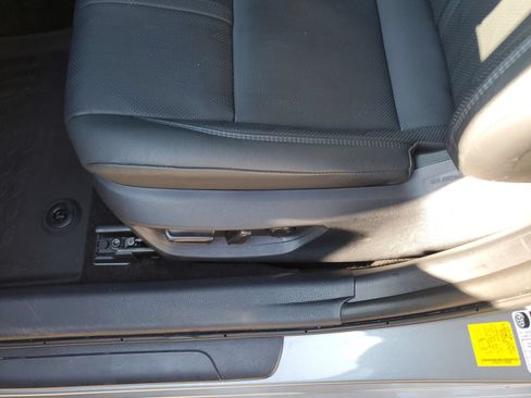 Used 2025 Toyota Camry XSE FWD image 18