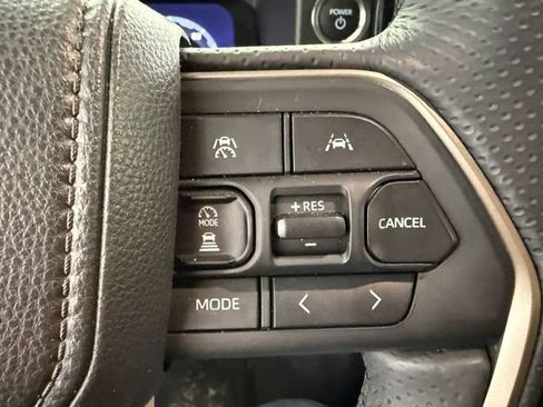 Used 2026 Toyota 4Runner Limited AWD/4WD image 11