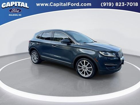 Used 2019 Lincoln MKC Reserve image 2