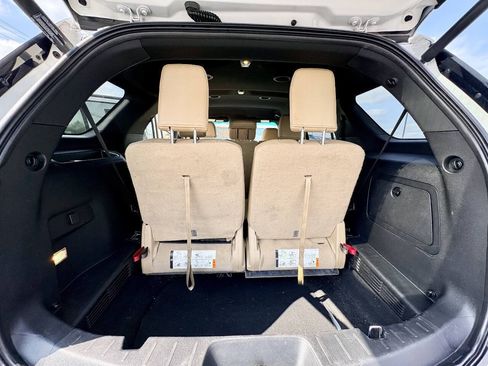 Used 2016 Ford Explorer XLT w/ Equipment Group 202A AWD/4WD image 23