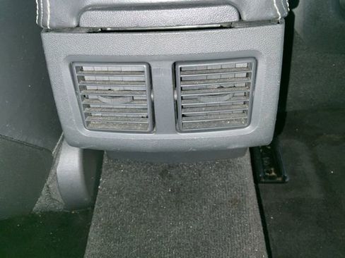 Used 2011 Dodge Challenger R/T image 13