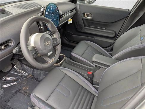 New 2026 MINI Cooper 4-Door Hardtop image 3