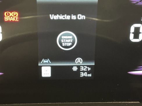 New 2025 Kia Telluride S image 18