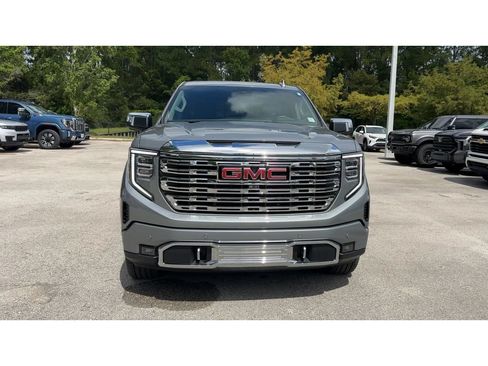 Certified 2025 GMC Sierra 1500 Denali AWD/4WD image 3