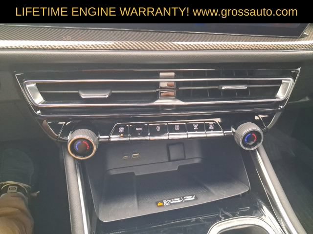 Used 2026 Chevrolet Traverse High Country w/ LPO, Floor Liner Package AWD/4WD image 18