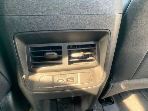 Used 2024 Chevrolet Colorado LT w/ LT Convenience Package III AWD/4WD image 30