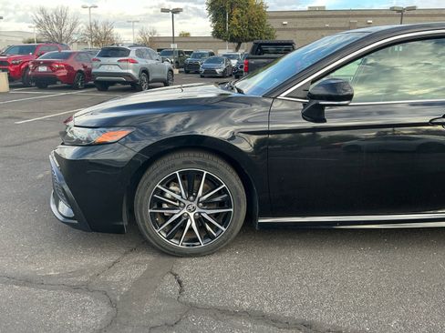 Used 2024 Toyota Camry SE image 26