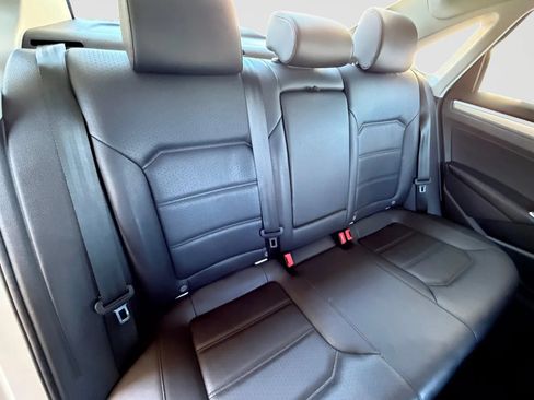 Used 2019 Volkswagen Passat 2.0T Wolfsburg w/ Wheels & Sunroof Package FWD image 18