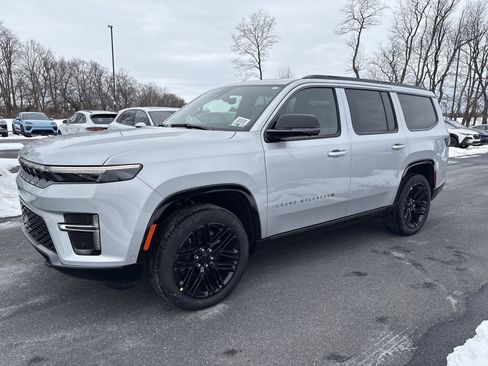 New 2026 Jeep Grand Wagoneer Limited AWD/4WD image 3