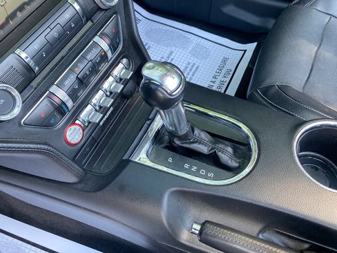 Used 2015 Ford Mustang Premium RWD image 30