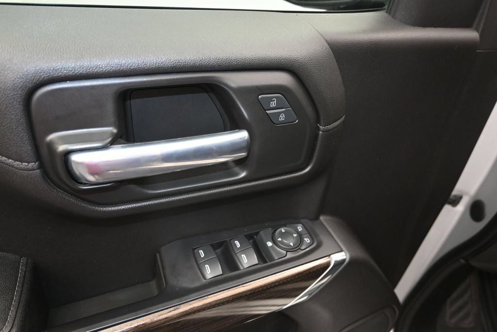 Certified 2021 Chevrolet Silverado 1500 LT AWD/4WD image 11