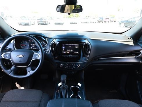 Used 2023 Chevrolet Traverse LT FWD image 29
