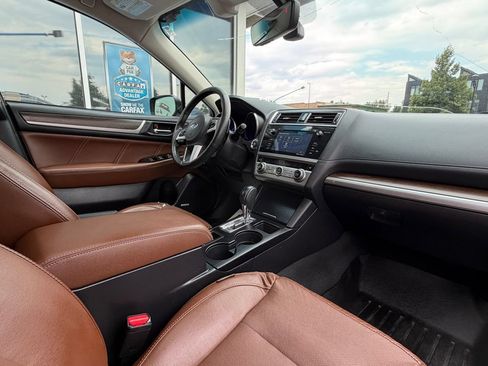 Used 2017 Subaru Outback 3.6R Touring AWD/4WD image 16