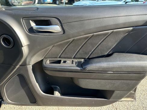 Used 2023 Dodge Charger SXT w/ Plus Group RWD image 10