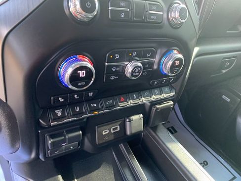 Used 2023 GMC Sierra 2500 Denali w/ Denali Ultimate Package image 27