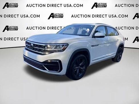 Used 2021 Volkswagen Atlas Cross Sport SE w/ Panoramic Sunroof Package FWD image 1