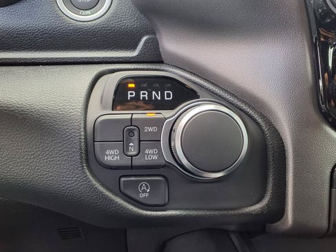 New 2026 RAM 1500 Express AWD/4WD image 13