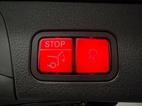 Certified 2026 Mercedes-Benz GLB 250 image 17
