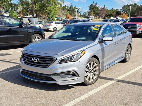 Used 2016 Hyundai Sonata Sport w/ Option Group 02 image 10