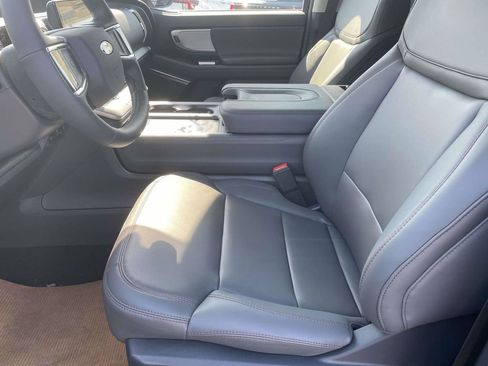 New 2025 Ford Expedition Max Active RWD image 12