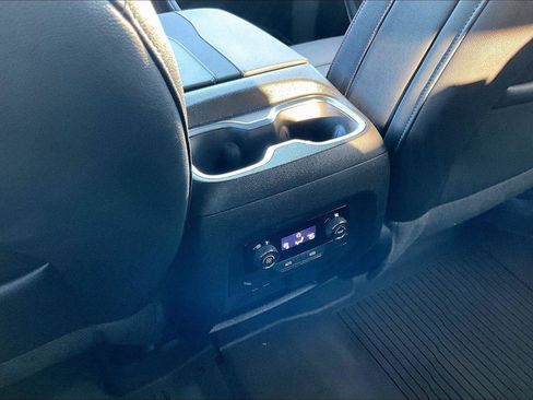 Used 2024 Chevrolet Traverse Z71 w/ Enhanced Driving Package image 35