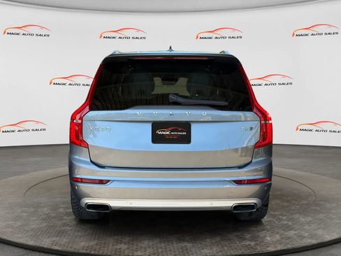 Used 2020 Volvo XC90 T5 Momentum w/ Protection Package Premier AWD/4WD image 9