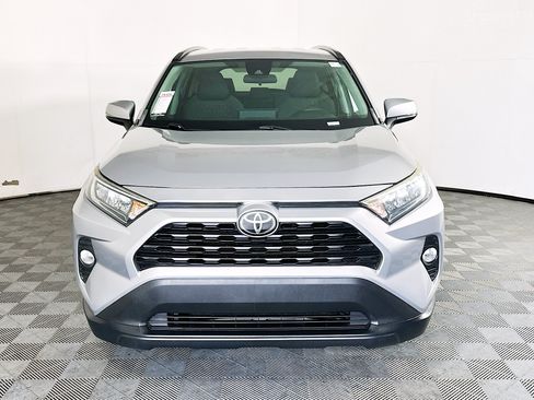 Used 2020 Toyota RAV4 XLE FWD image 8