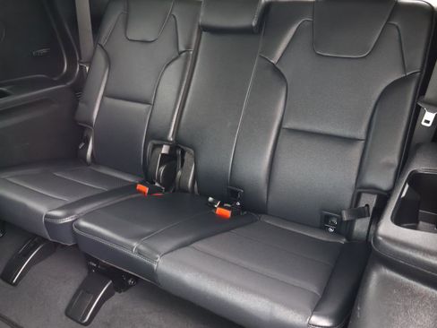 Used 2024 Kia Telluride EX w/ EX Captain's Chair Package FWD image 21