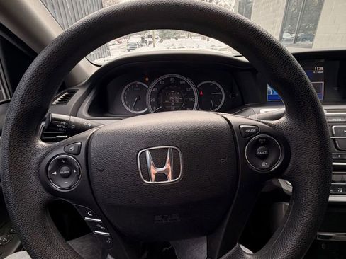 Used 2013 Honda Accord LX image 8