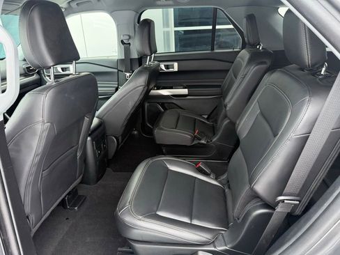 Used 2023 Ford Explorer XLT w/ Equipment Group 202A image 21