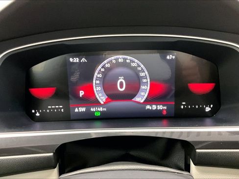 Used 2024 Volkswagen Tiguan SE R-Line image 22