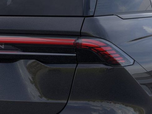 New 2026 Lincoln Nautilus Premier AWD/4WD image 21