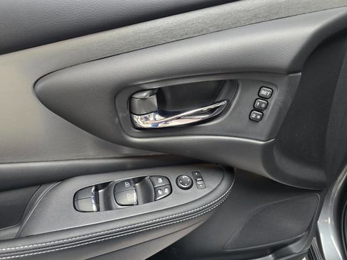 Used 2024 Nissan Murano SL image 19