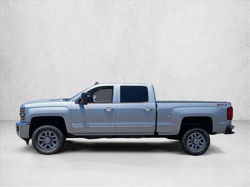 Used 2019 Chevrolet Silverado 2500 LT AWD/4WD image 8