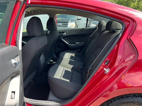Used 2016 Kia Forte LX FWD image 10