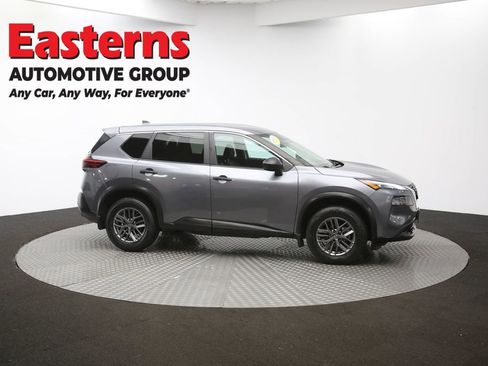 Used 2021 Nissan Rogue S image 47