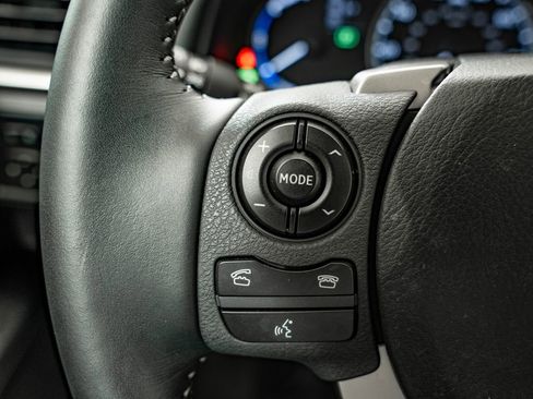 Used 2014 Lexus CT 200h FWD image 26