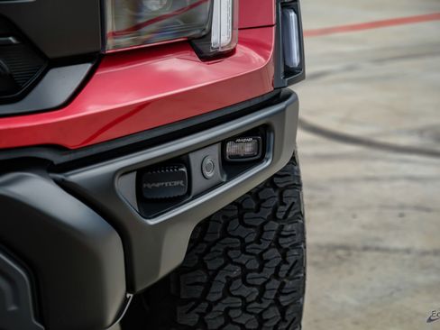 Used 2025 Ford F150 Raptor w/ Equipment Group 803A Raptor R AWD/4WD image 33