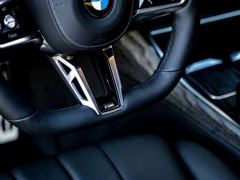 New 2025 BMW 760i xDrive w/ Executive Package image 15